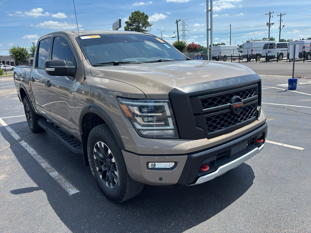 2021 Nissan Titan PRO-4X 4X4 Crew Cab's photo