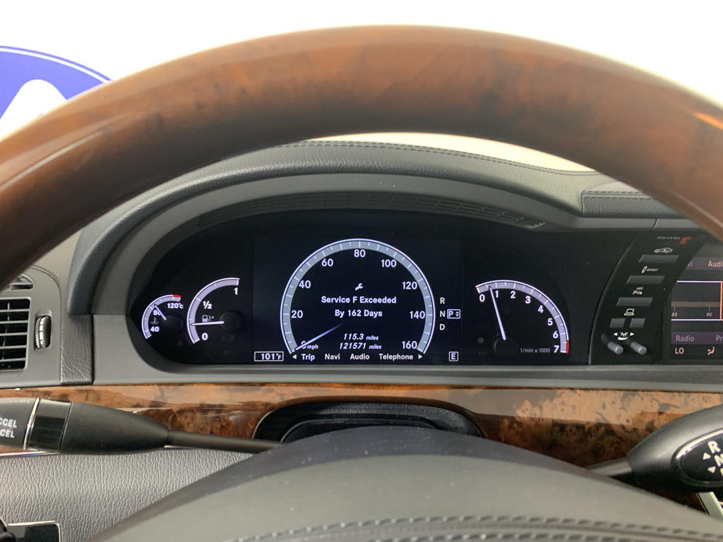 Vehicle photo 22