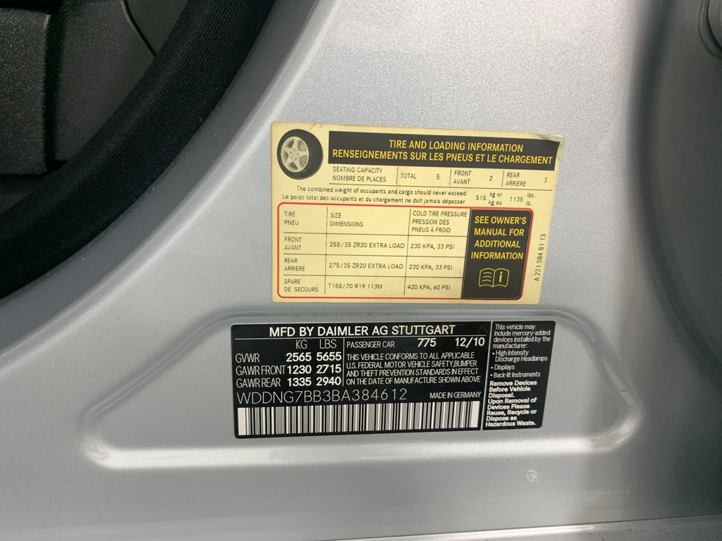Vehicle photo 12