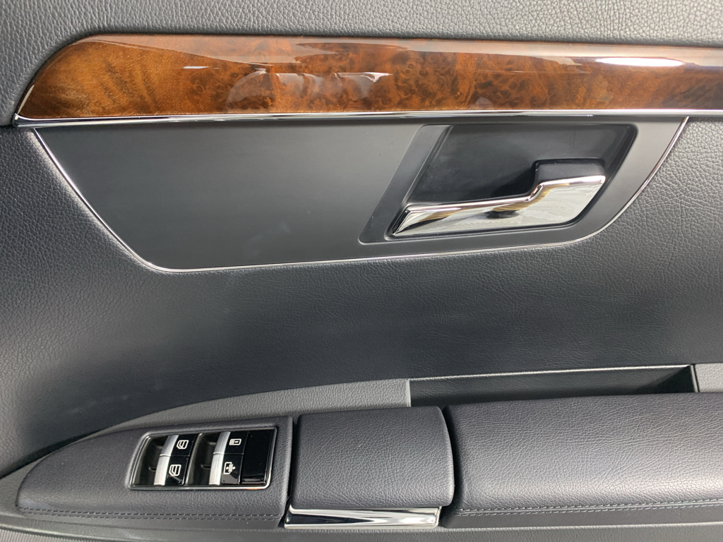 Vehicle photo 37