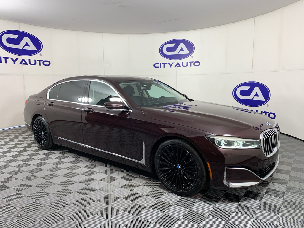 2020 BMW 7 Series 740i's photo