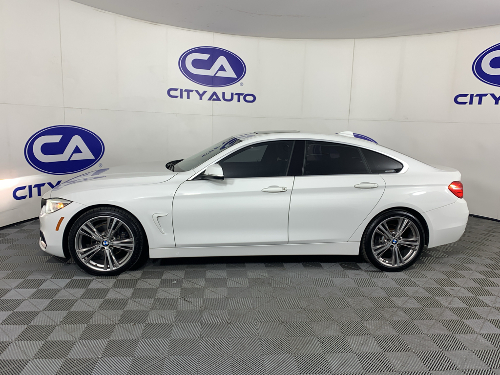 Vehicle photo 6