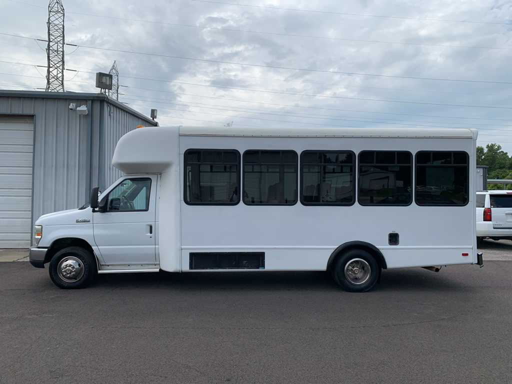 Used 2010 Ford E-450 Super Duty E-Series Truck