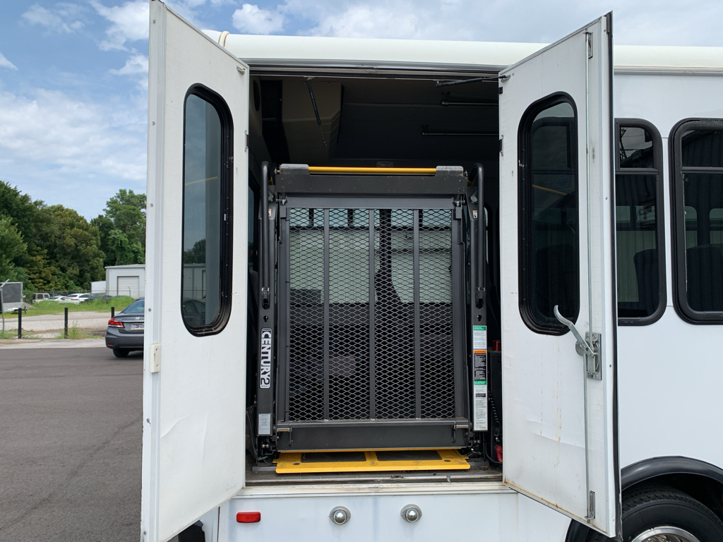 Used 2010 Ford E-450 Super Duty E-Series Truck