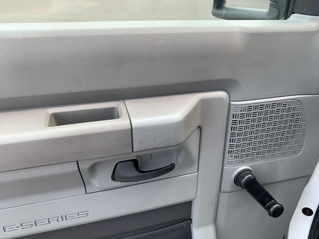 Used 2010 Ford E-450 Super Duty E-Series Truck