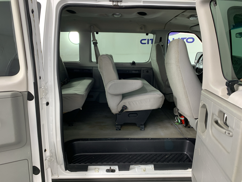 Used 2007 Ford Econoline Wagon E350 Super Duty Wagon