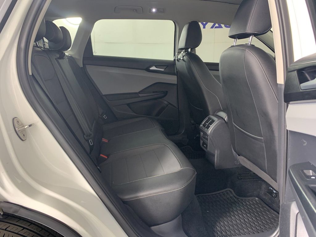 Used 2022 Volkswagen Taos SUV