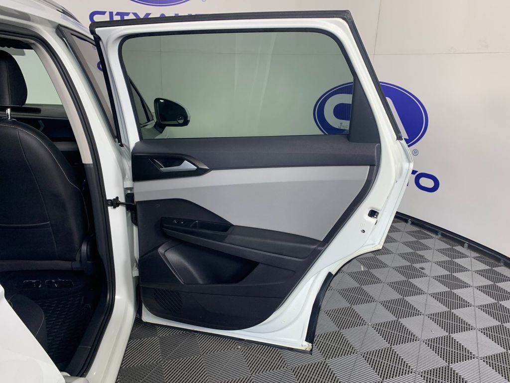 Used 2022 Volkswagen Taos SUV