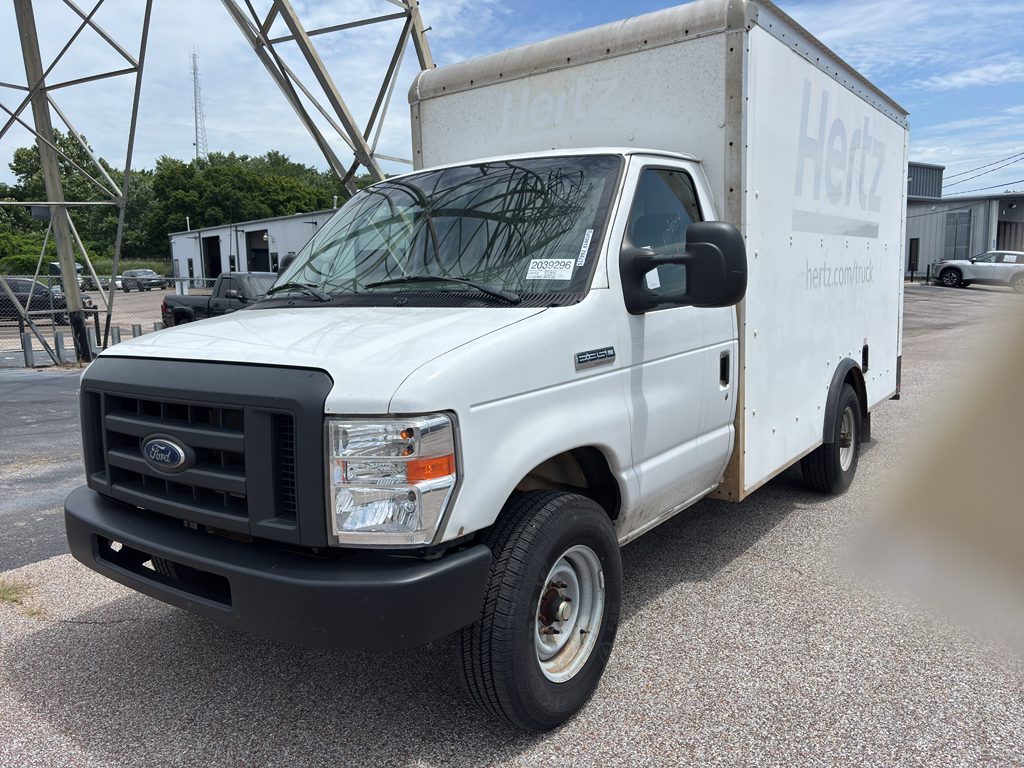 2022 Ford E-Series SRW E-350 Super Duty 138 in WB's photo