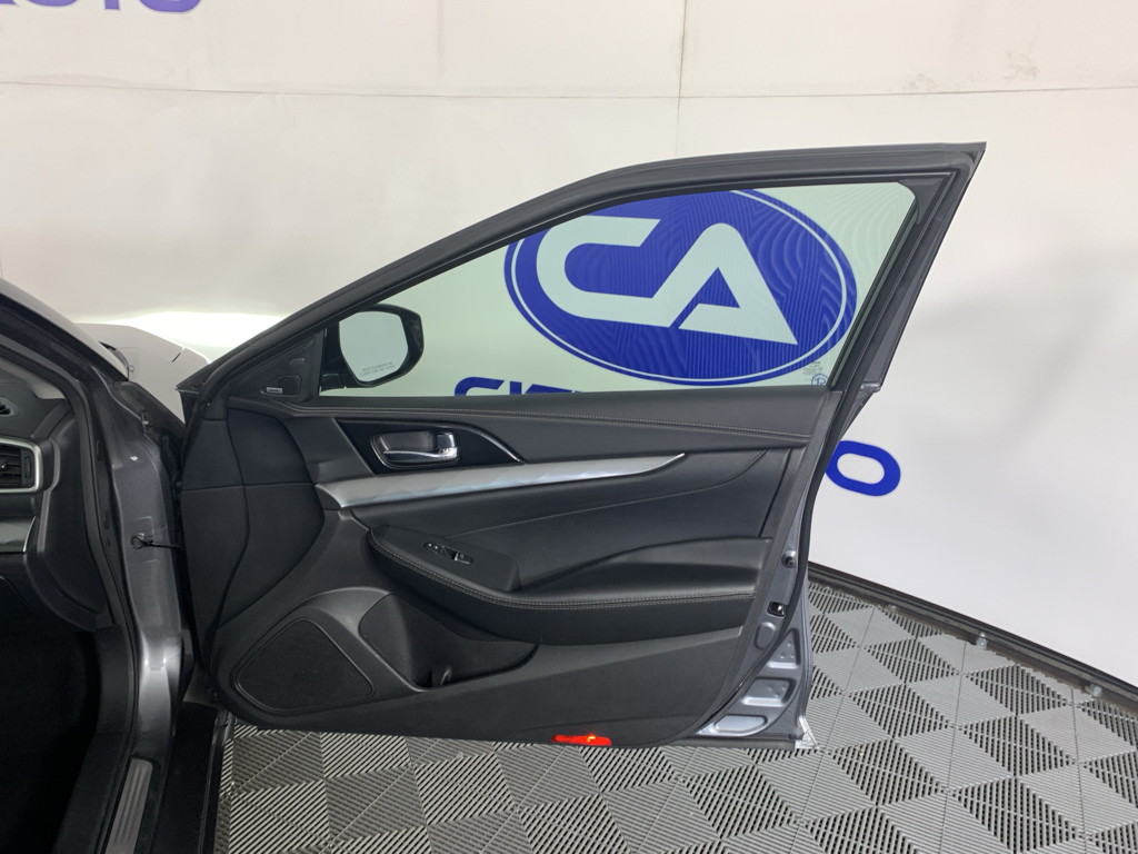 Used 2023 Nissan Maxima Sedan