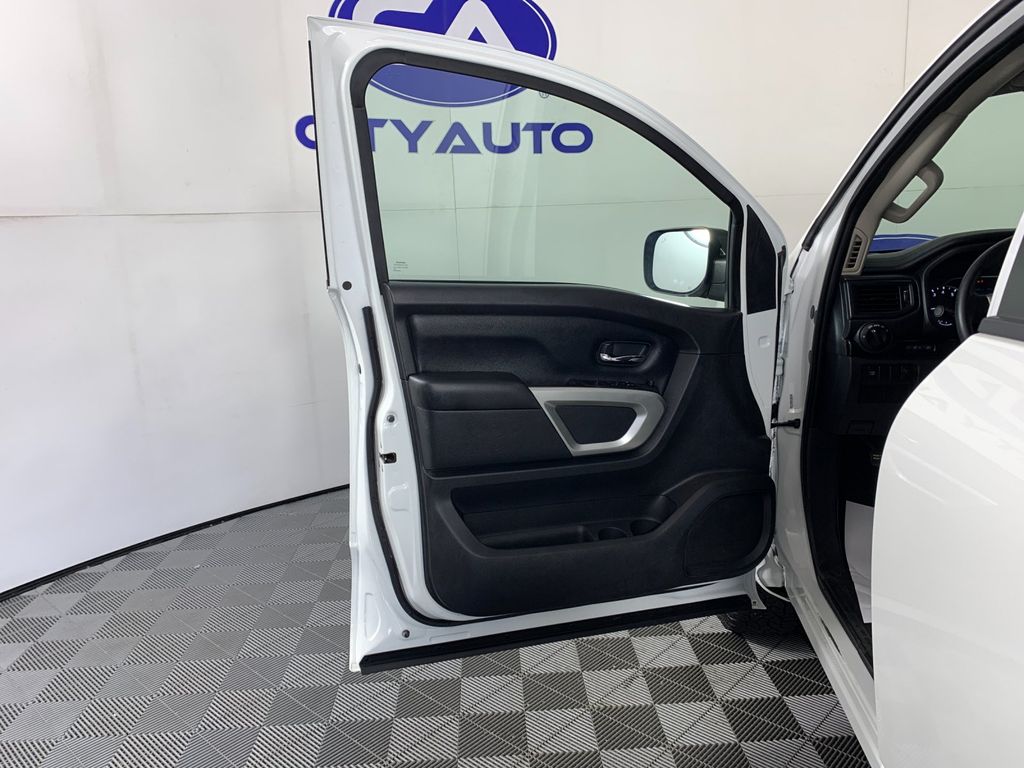 Used 2022 Nissan Titan Truck