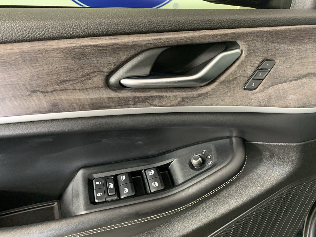 Used 2023 Jeep Grand Cherokee L SUV
