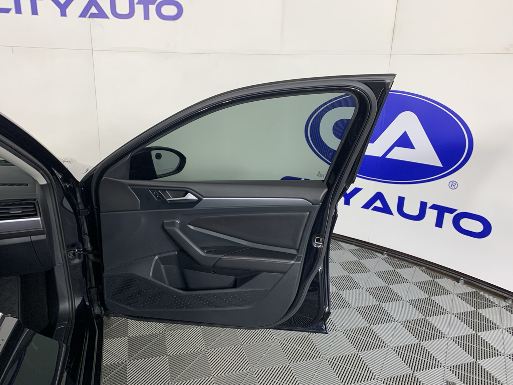 Used 2023 Volkswagen Jetta Sedan