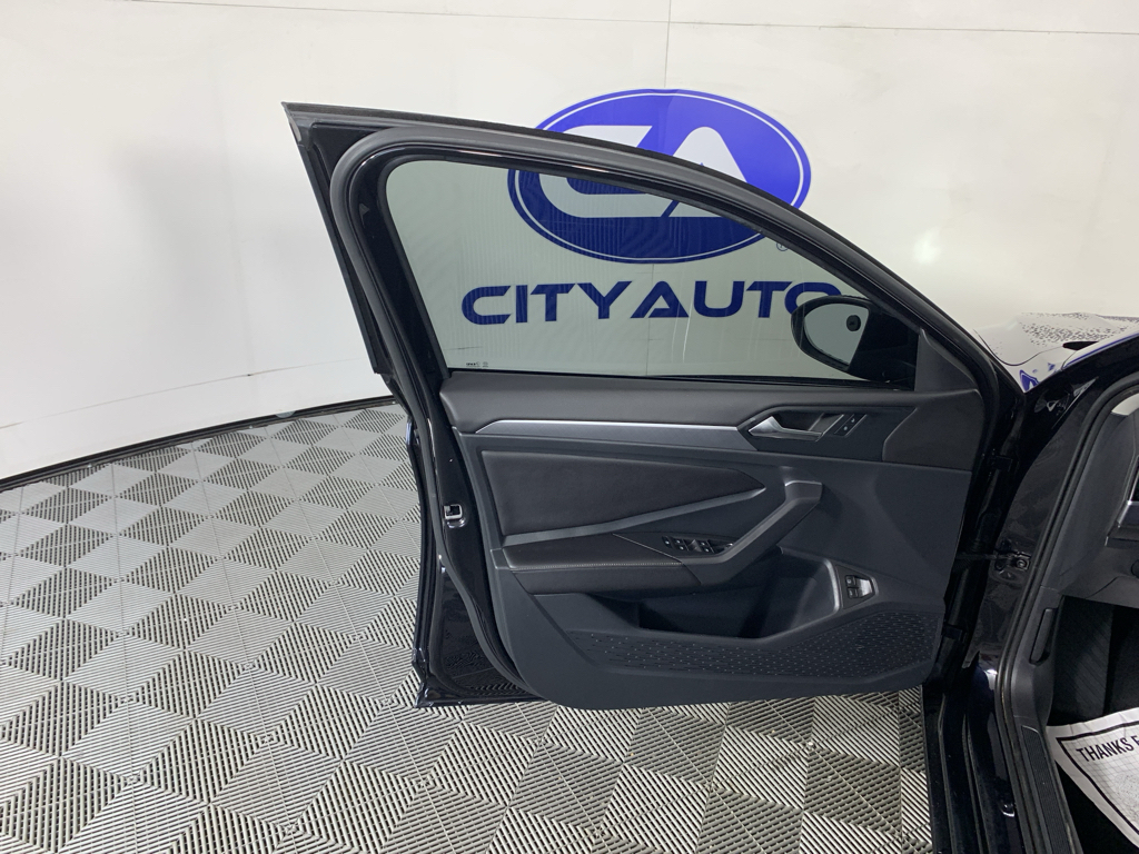 Used 2023 Volkswagen Jetta Sedan