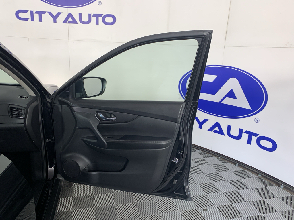 Used 2020 Nissan Rogue SUV