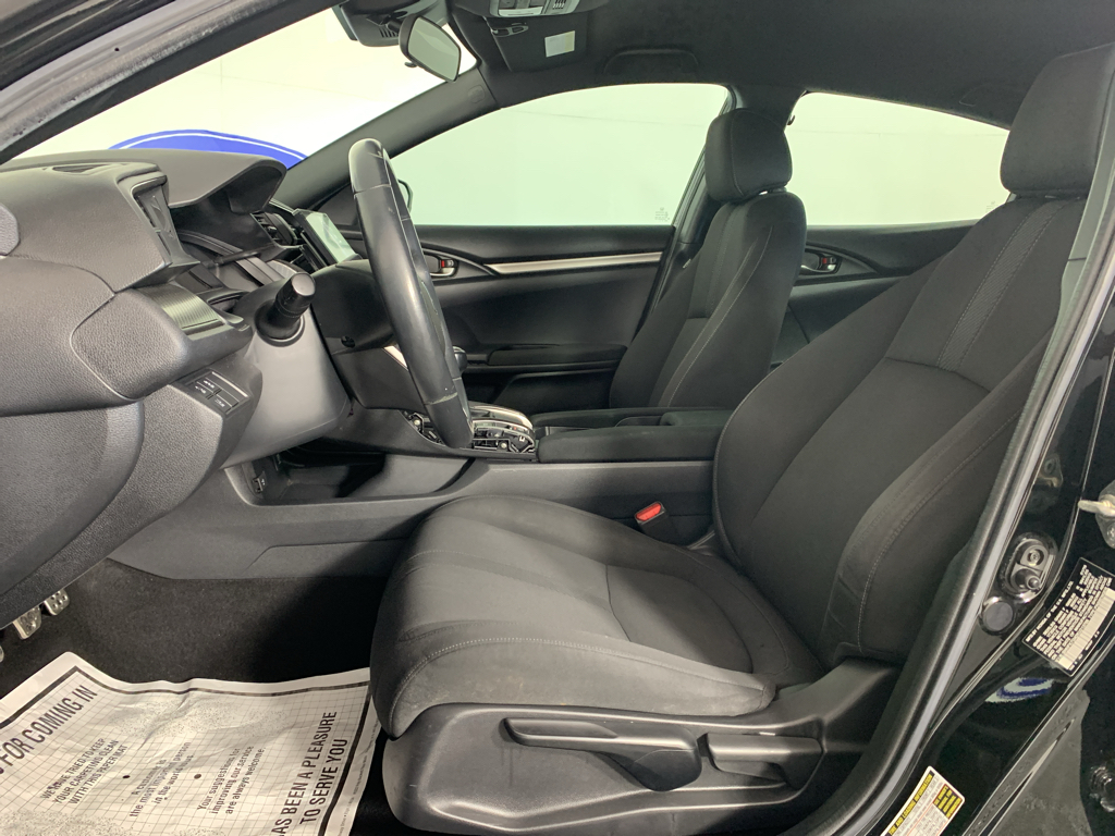 Vehicle photo 15