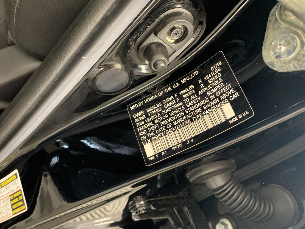Vehicle photo 12