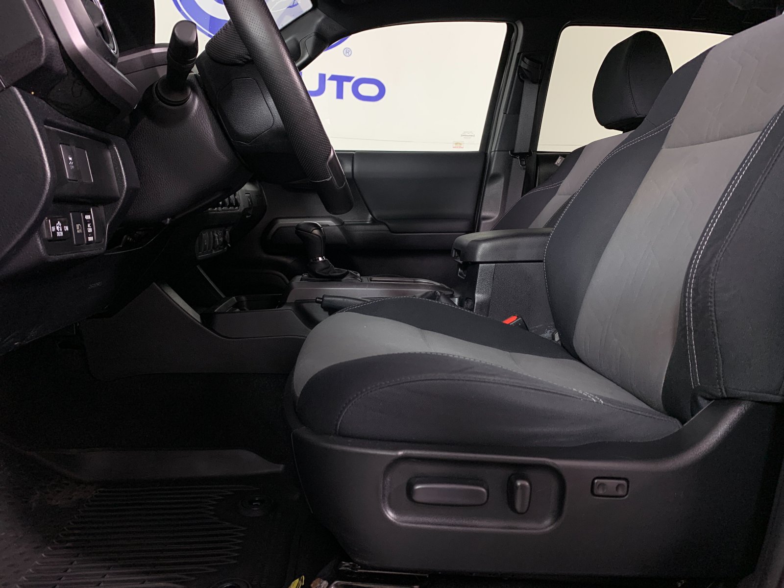 Used 2020 Toyota Tacoma Truck