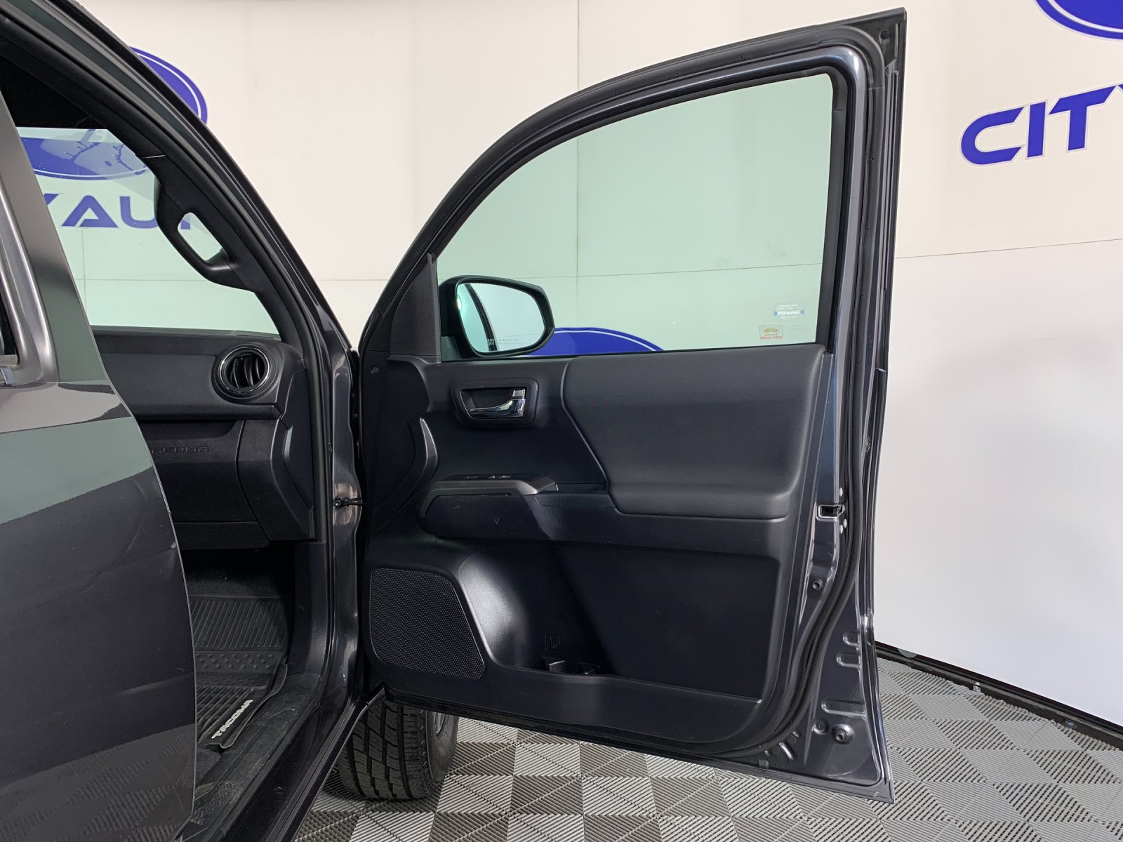 Used 2020 Toyota Tacoma Truck