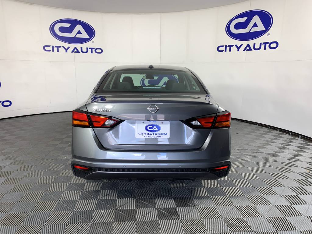 Used 2025 Nissan Altima Sedan