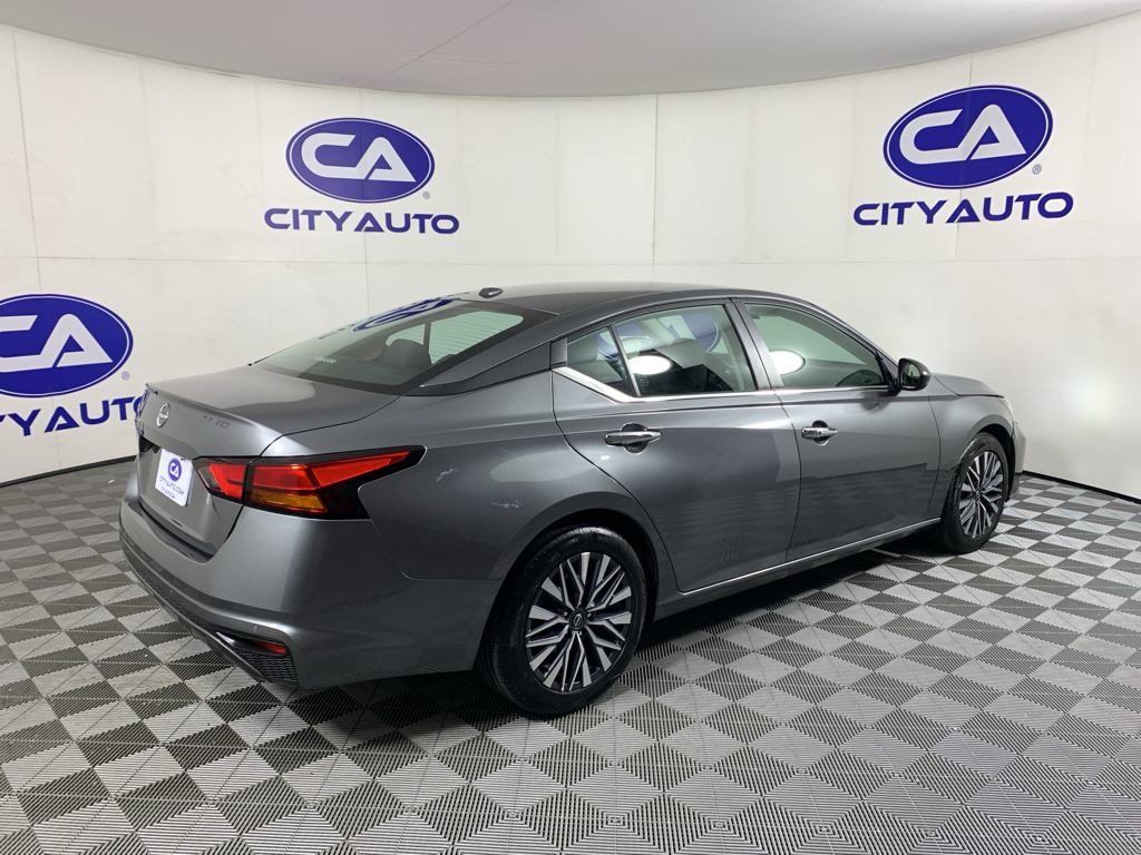 Used 2025 Nissan Altima Sedan