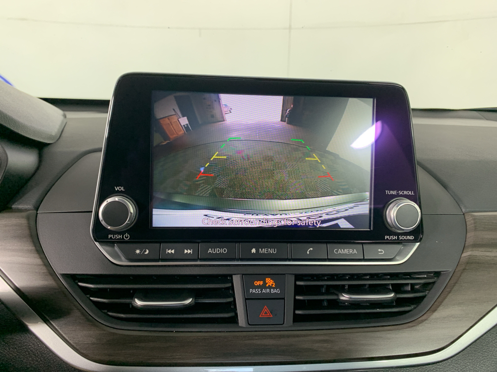 Used 2025 Nissan Altima Sedan