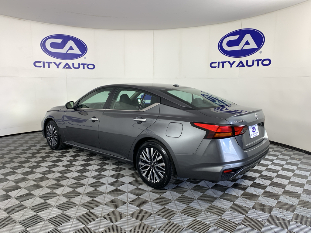 Used 2025 Nissan Altima Sedan