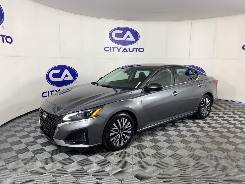 Used 2025 Nissan Altima Sedan