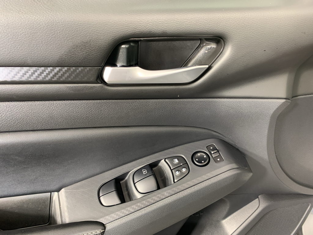Used 2025 Nissan Altima Sedan