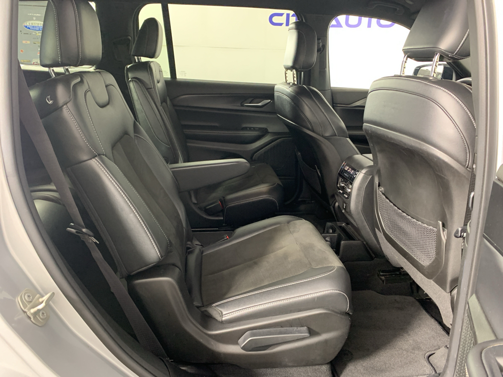 Used 2023 Jeep Grand Cherokee L SUV