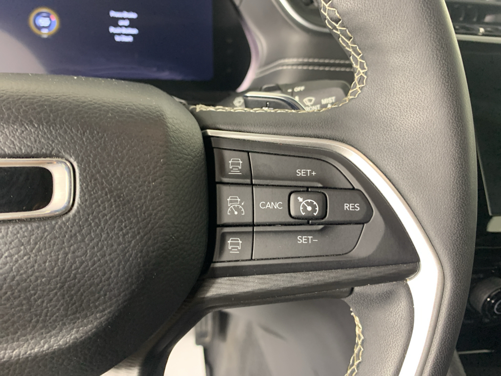 Used 2023 Jeep Grand Cherokee L SUV