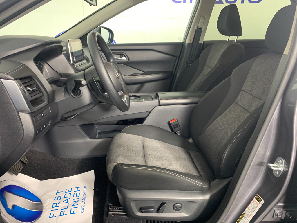 Used 2024 Nissan Rogue SUV