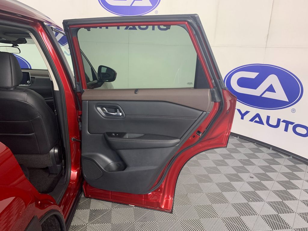 Used 2023 Nissan Rogue SUV