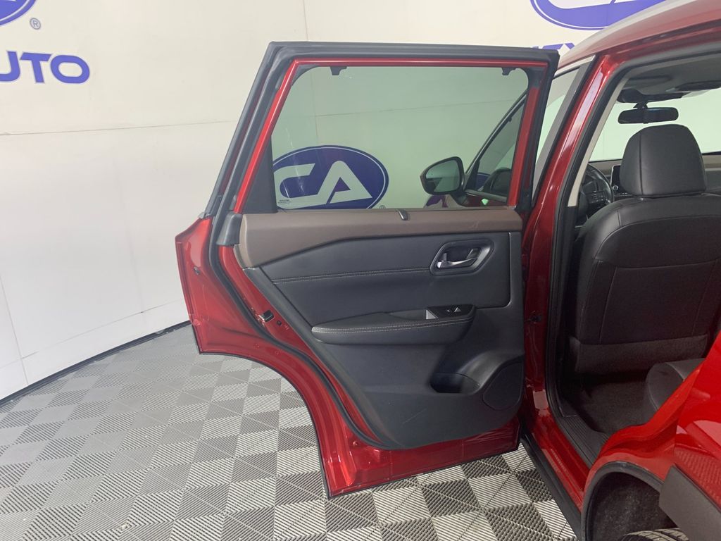 Used 2023 Nissan Rogue SUV