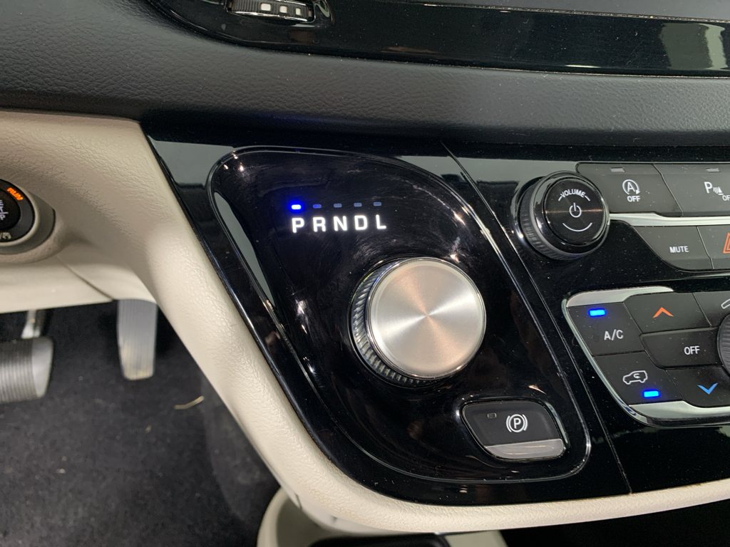 Used 2020 Chrysler Pacifica Van
