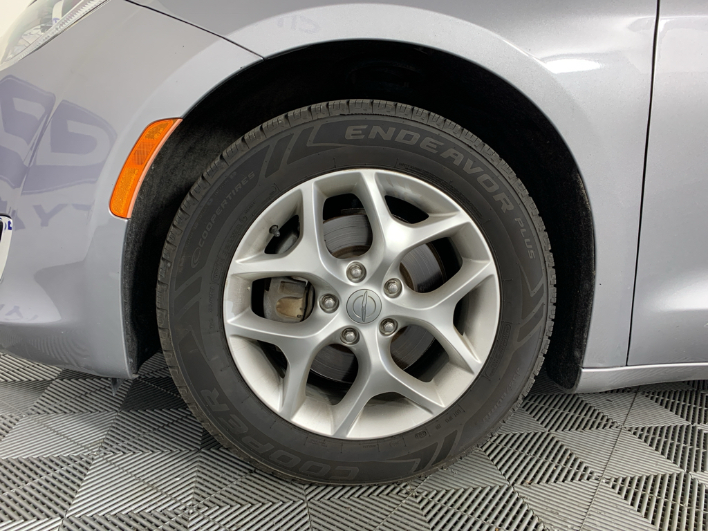 Used 2020 Chrysler Pacifica Van