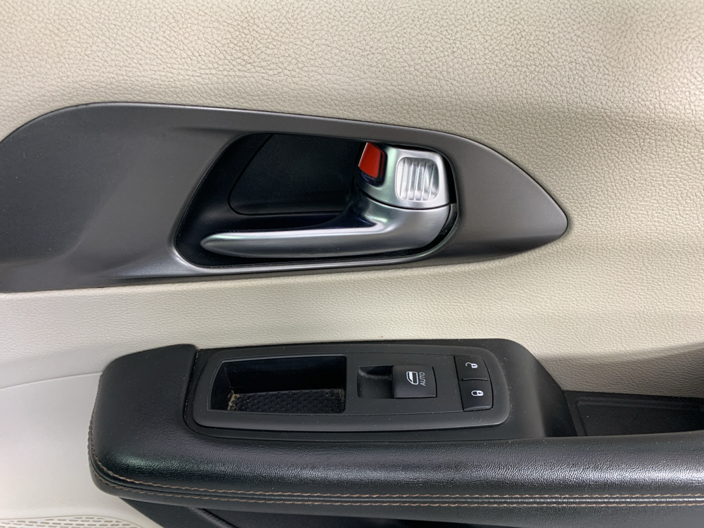 Used 2020 Chrysler Pacifica Van