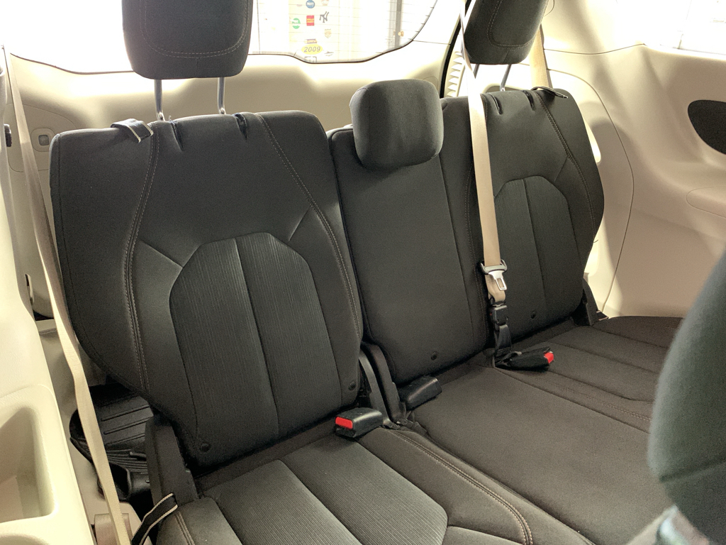 Used 2020 Chrysler Pacifica Van