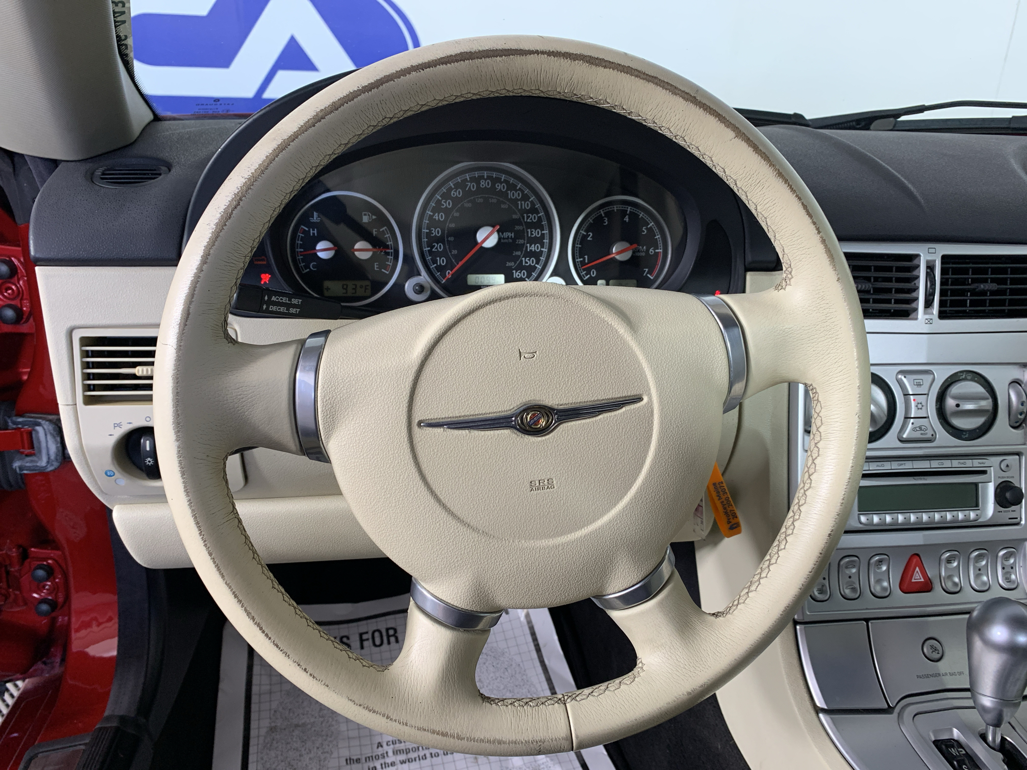 Vehicle photo 18