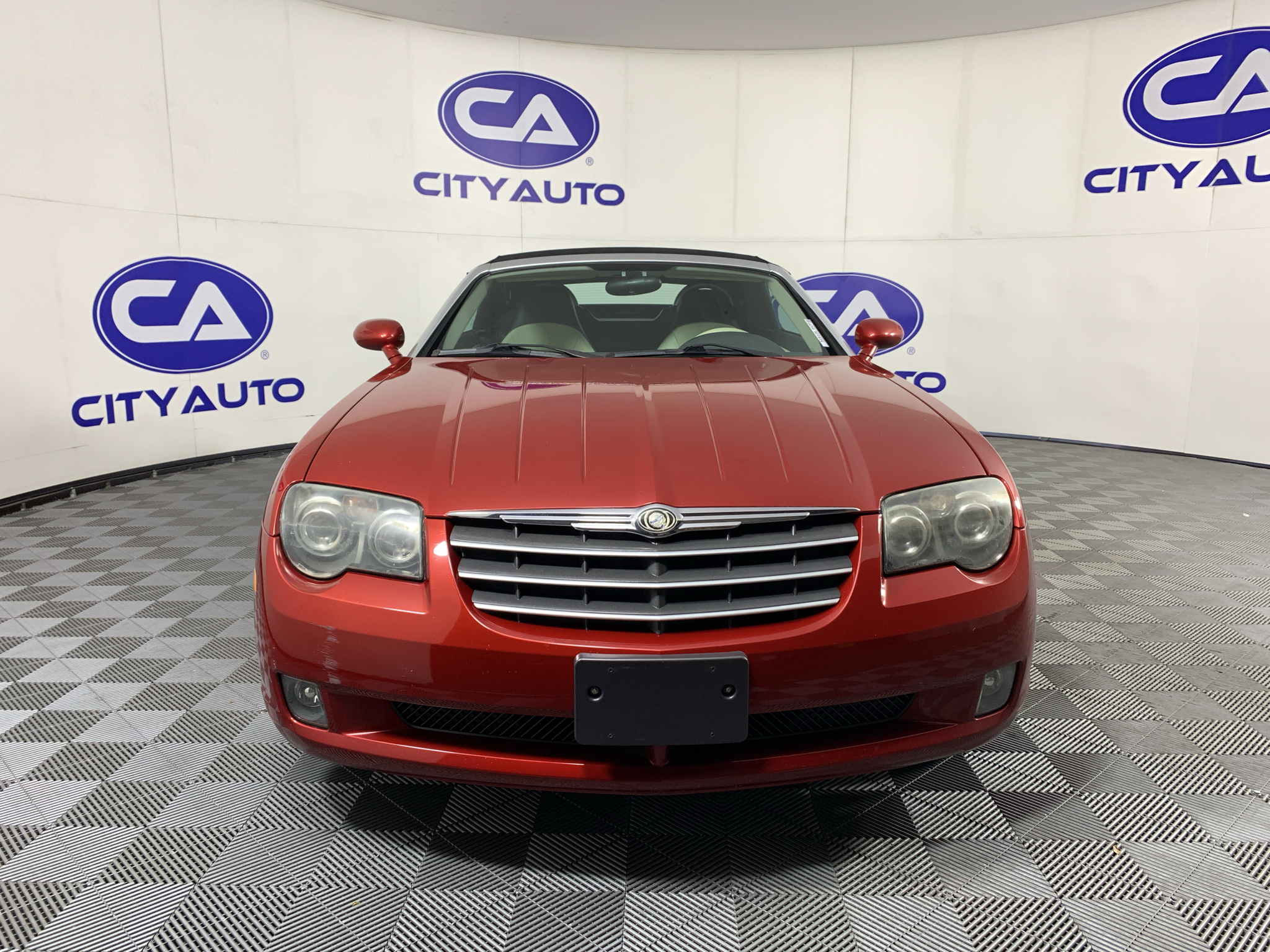 Vehicle photo 9