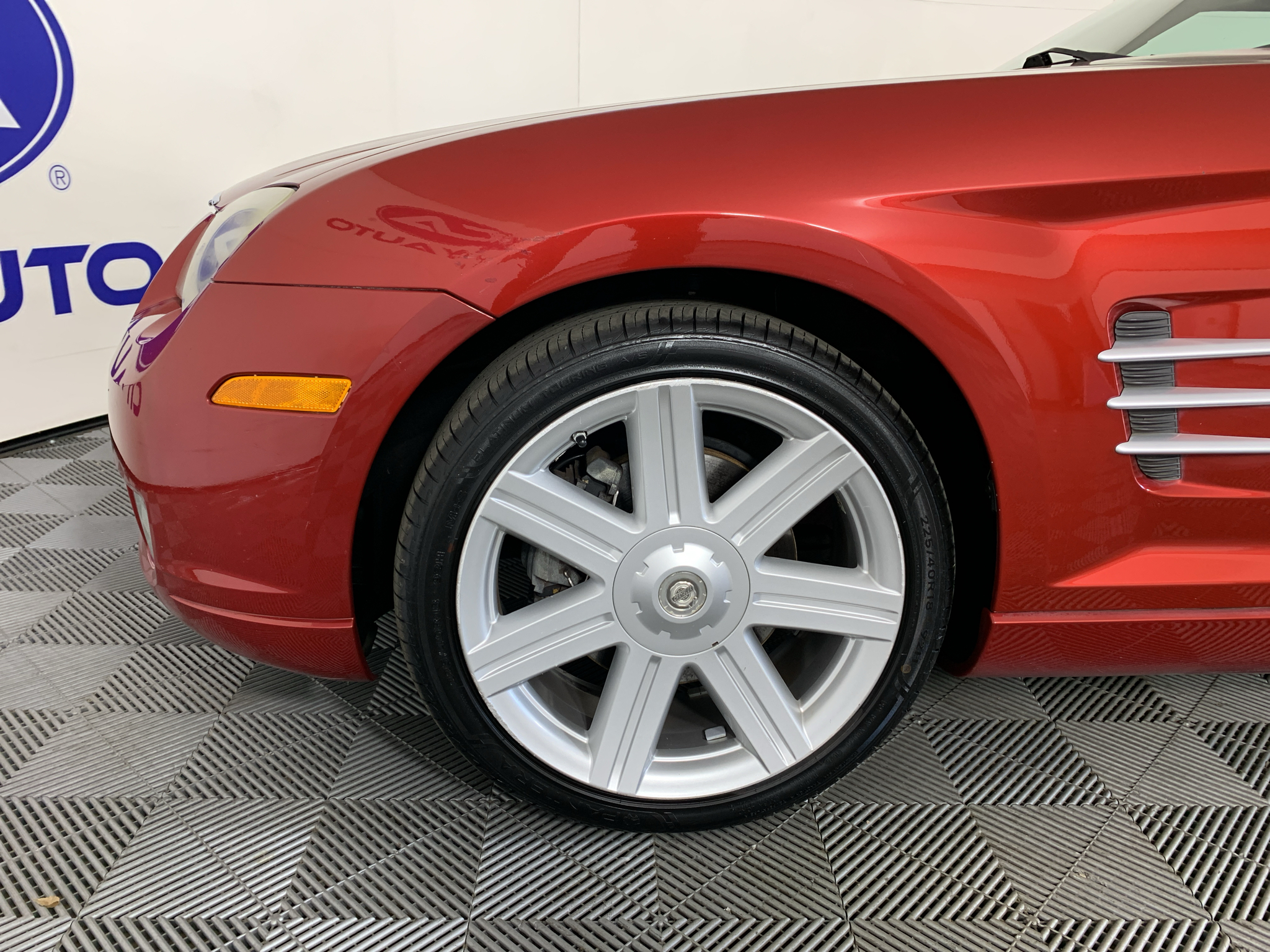 Vehicle photo 11