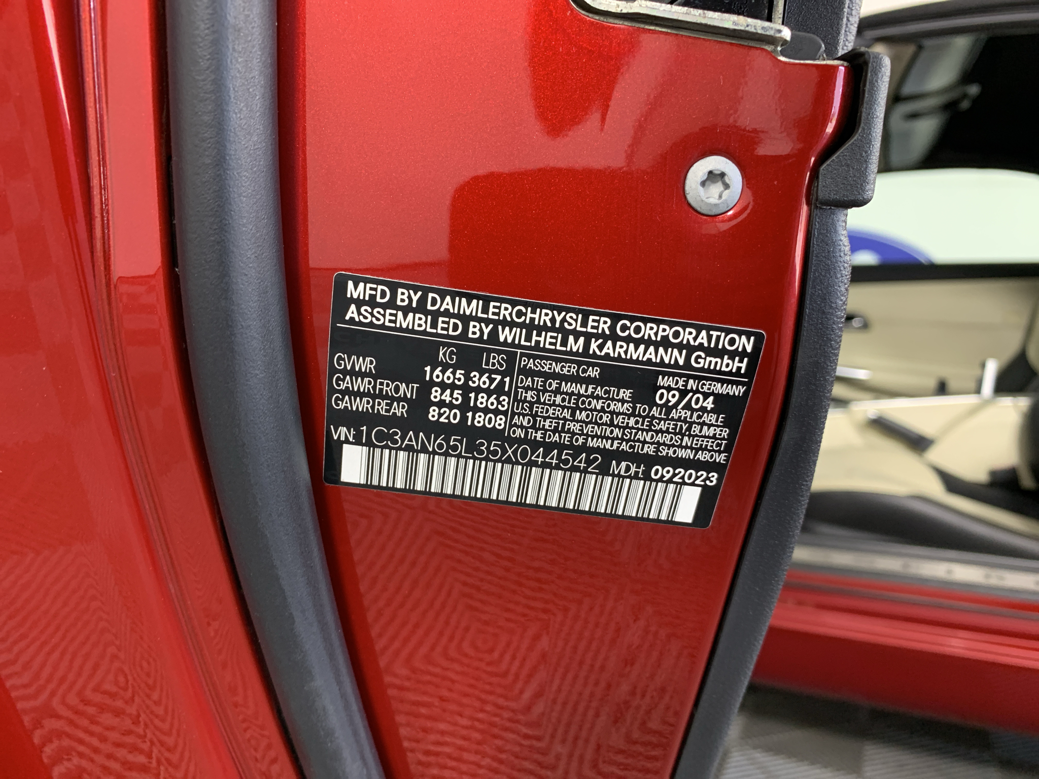 Vehicle photo 12