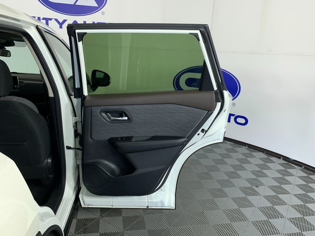 Used 2023 Nissan Rogue SUV