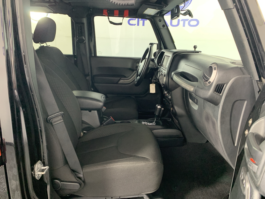 Used 2017 Jeep Wrangler SUV