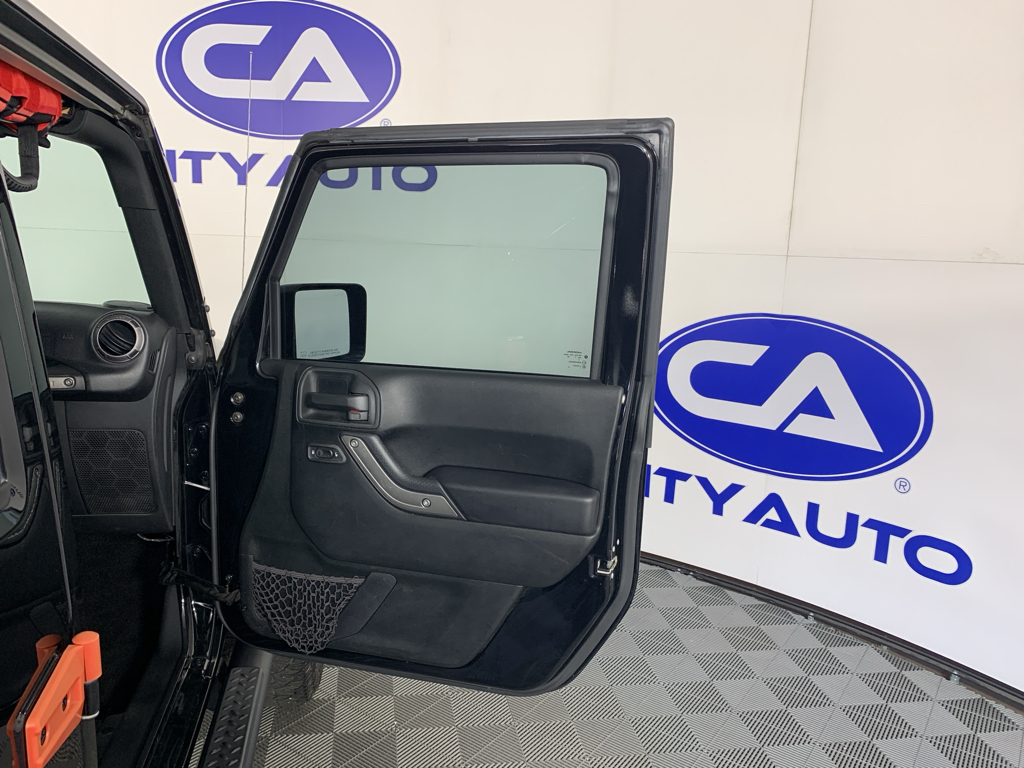 Used 2017 Jeep Wrangler SUV
