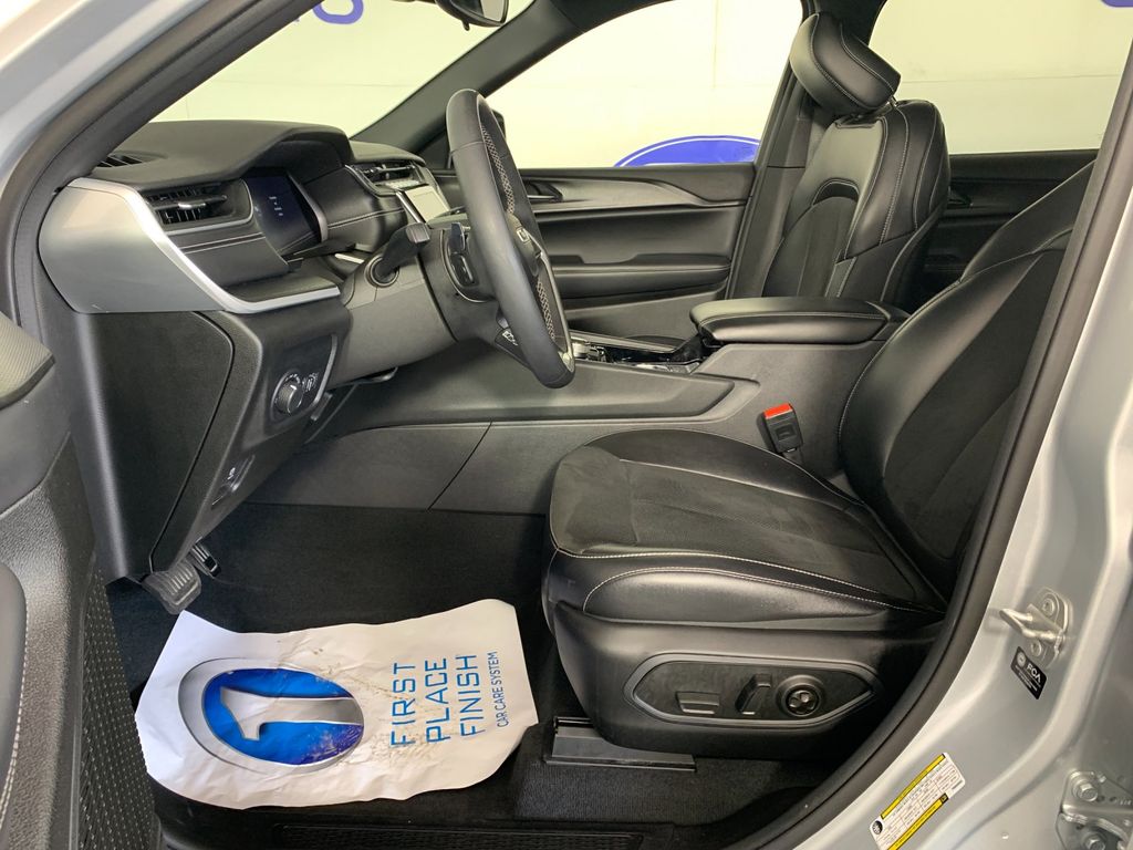Used 2023 Jeep Grand Cherokee L SUV