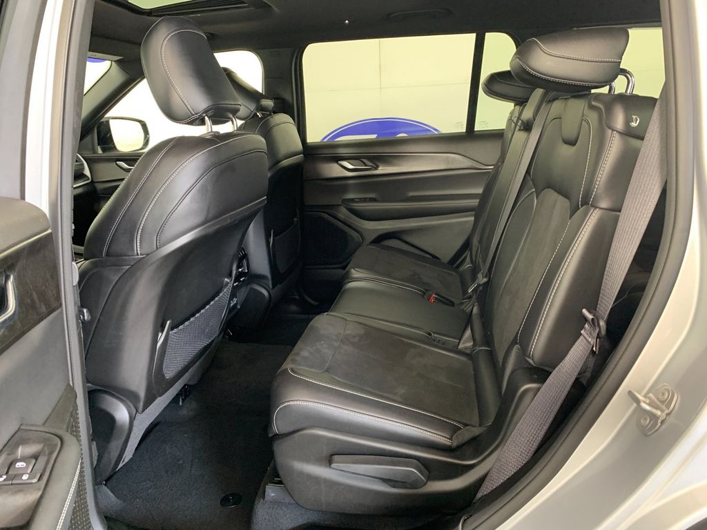 Used 2023 Jeep Grand Cherokee L SUV