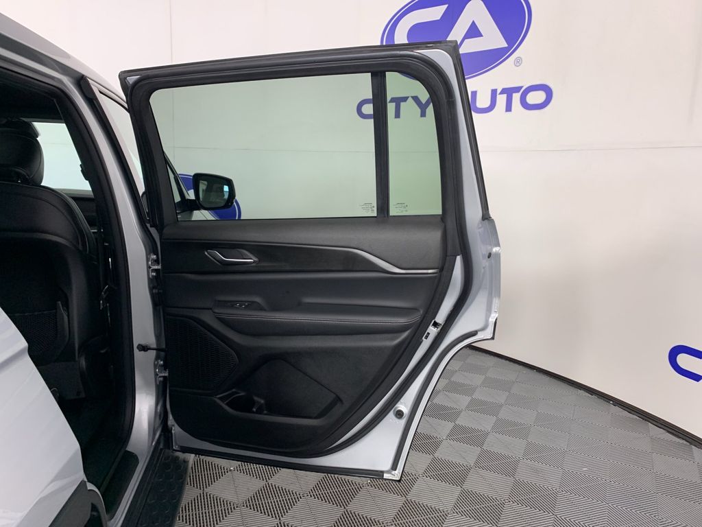 Used 2023 Jeep Grand Cherokee L SUV