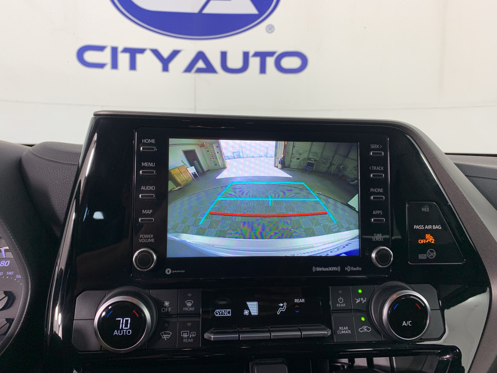 Used 2020 Toyota Highlander Hybrid SUV