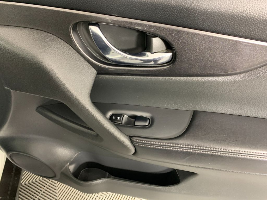 Used 2018 Nissan Rogue SUV